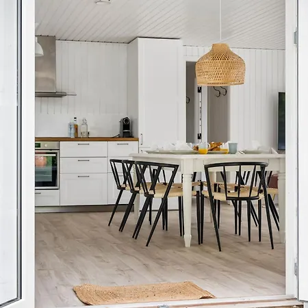 Nordic Retreat Near Feriehus