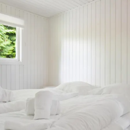 Nordic Retreat Near Dronningmølle